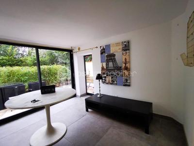 Appartement - 82 m² - 3 pièces
