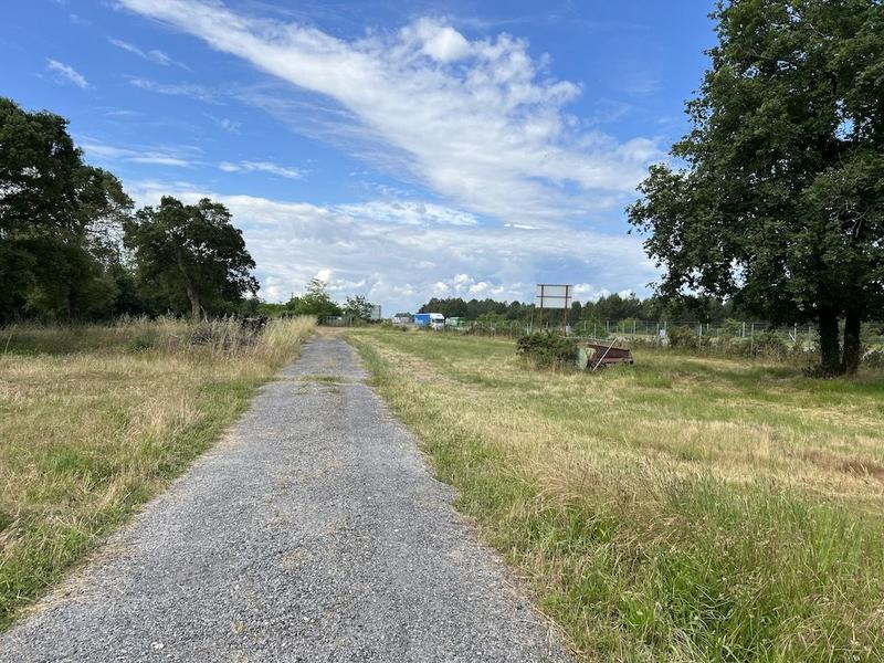 Local d'activités - 635 m² - 7 pièces