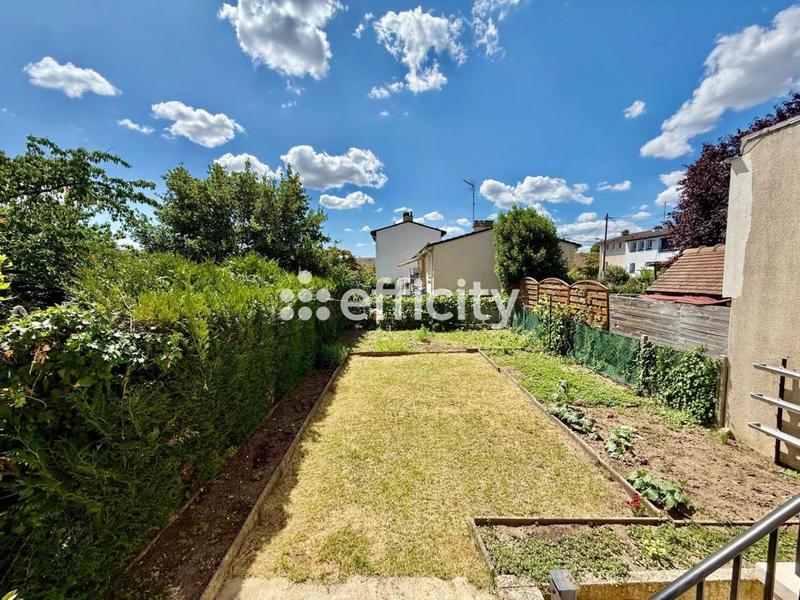 Maison - 83 m² - 6 pièces