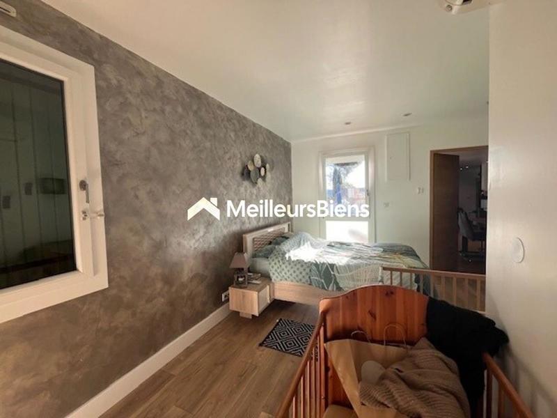 Villa - 193 m² - 6 pièces