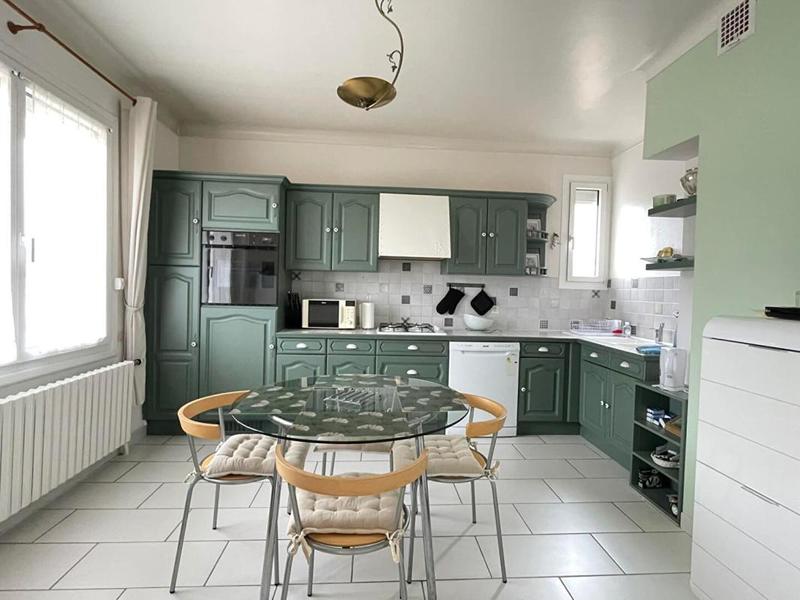 Maison - 140 m² - 5 pièces