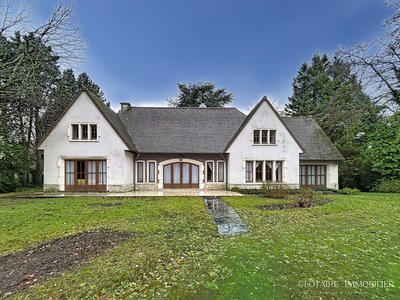 Maison ancienne - 279 m² - 13 pièces