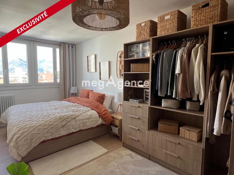 Appartement - 60 m² - 2 pièces