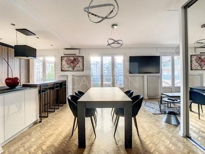 Appartement - 84 m² - 4 pièces