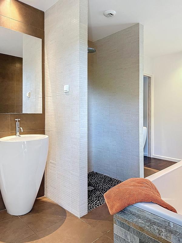 Maison - 208 m² - 5 pièces