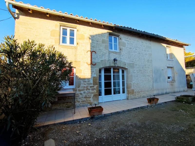 Maison - 165 m² - 6 pièces