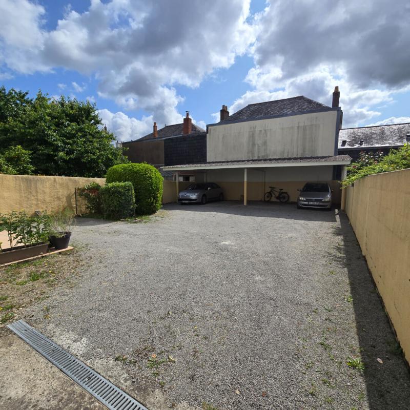 Appartement - 269 m² - 10 pièces