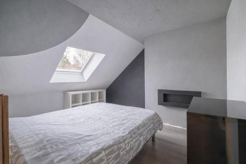 Maison - 230 m² - 8 pièces