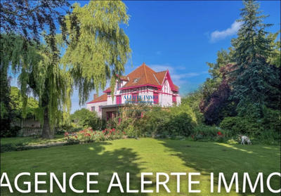 Villa - 273 m² - 7 pièces