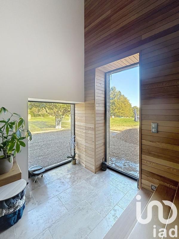 Maison - 261 m² - 6 pièces