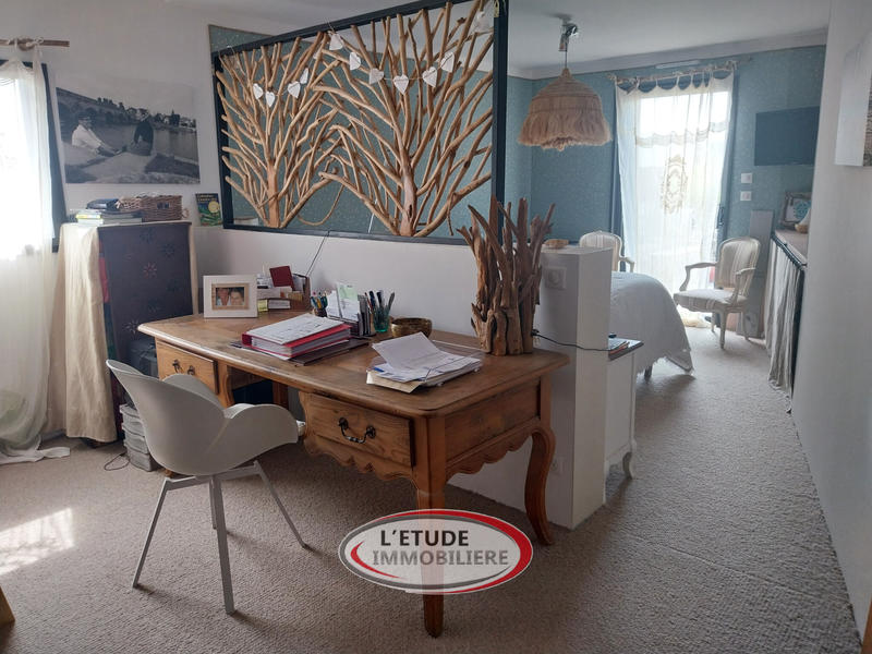 Maison - 201 m² - 7 pièces