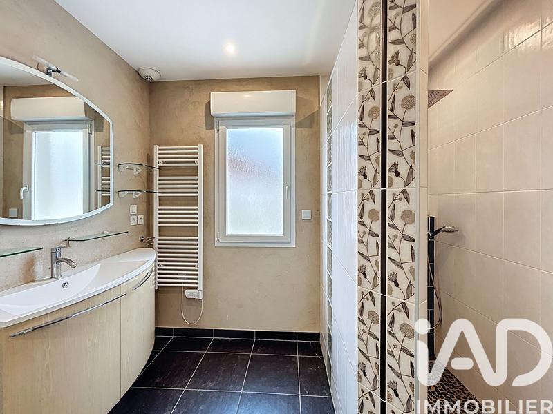 Maison - 170 m² - 6 pièces