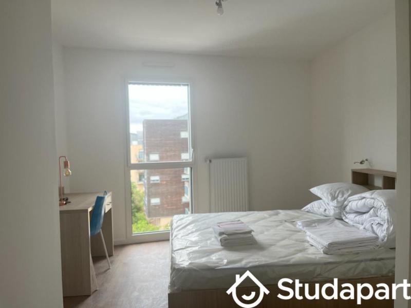 Chambre - 12 m² - 1 pièce