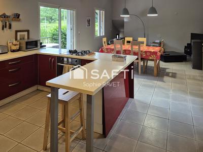 Maison - 160 m² - 7 pièces