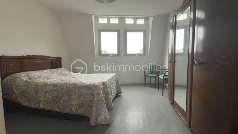 Immeuble - 147 m² - 7 pièces