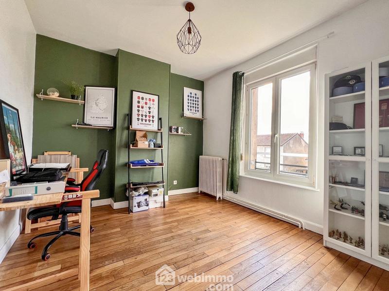 Maison - 170 m² - 8 pièces