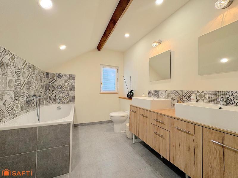 Maison - 170 m² - 5 pièces