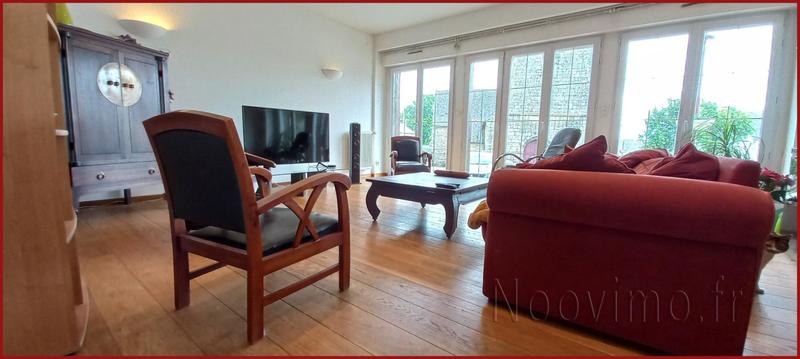 Maison - 189 m² - 7 pièces