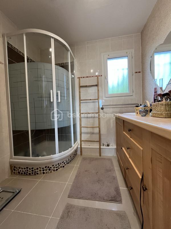 Maison - 187 m² - 5 pièces