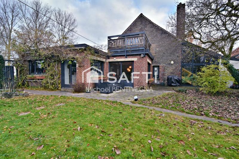 Maison - 240 m² - 7 pièces