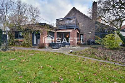 Maison - 240 m² - 7 pièces