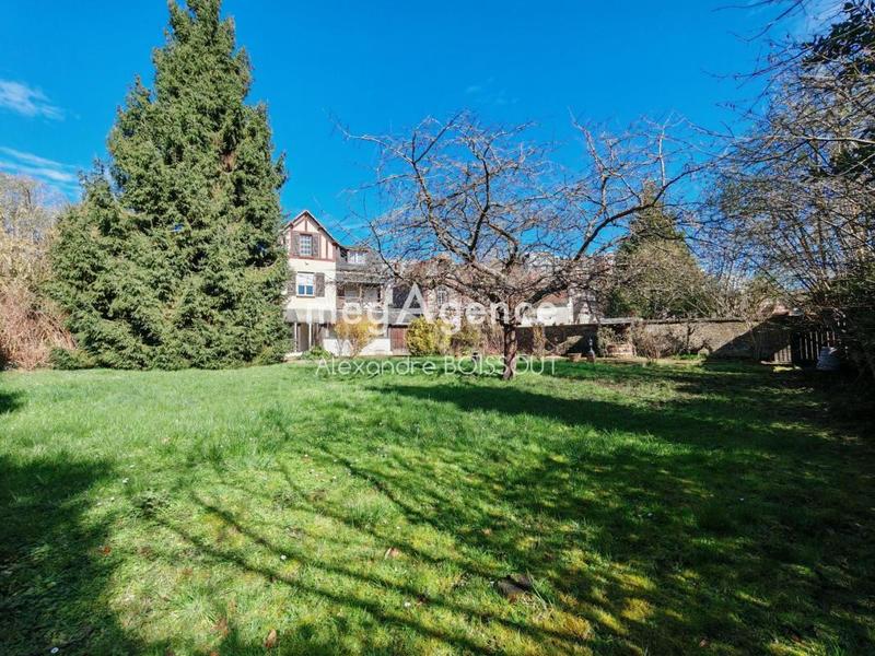 Maison - 98 m² - 4 pièces