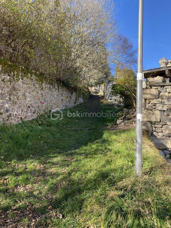 Maison - 200 m² - 5 pièces