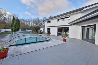 Maison - 283 m² - 6 pièces