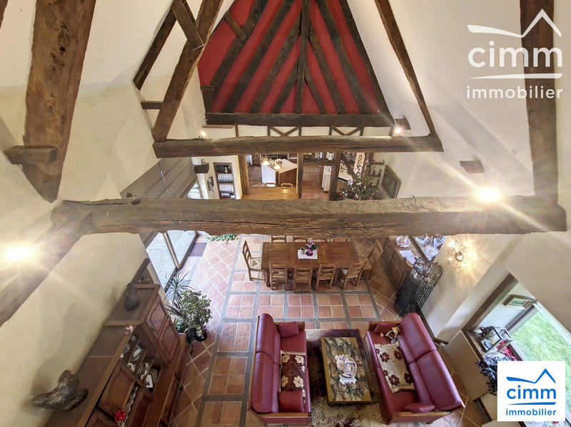 Maison ancienne - 290 m² - 8 pièces