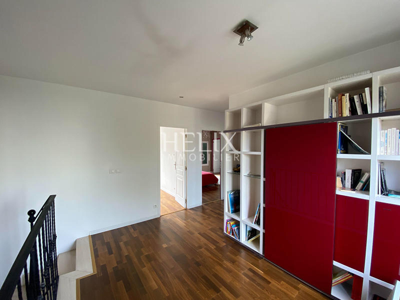 Maison - 166 m² - 6 pièces