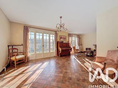Maison - 145 m² - 8 pièces