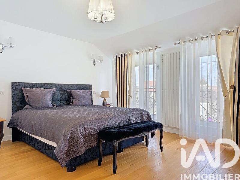 Maison - 170 m² - 7 pièces