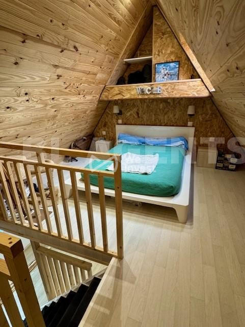 Maison - 205 m² - 6 pièces