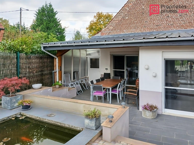 Maison - 151 m² - 9 pièces