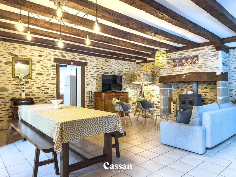 Maison - 290 m² - 14 pièces