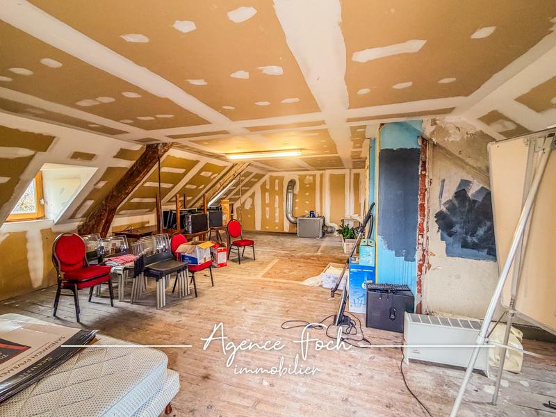 Maison - 195 m² - 8 pièces