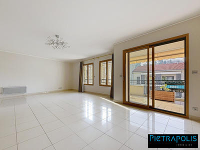 Appartement - 130 m² - 4 pièces