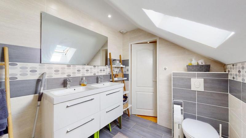 Maison - 128 m² - 6 pièces