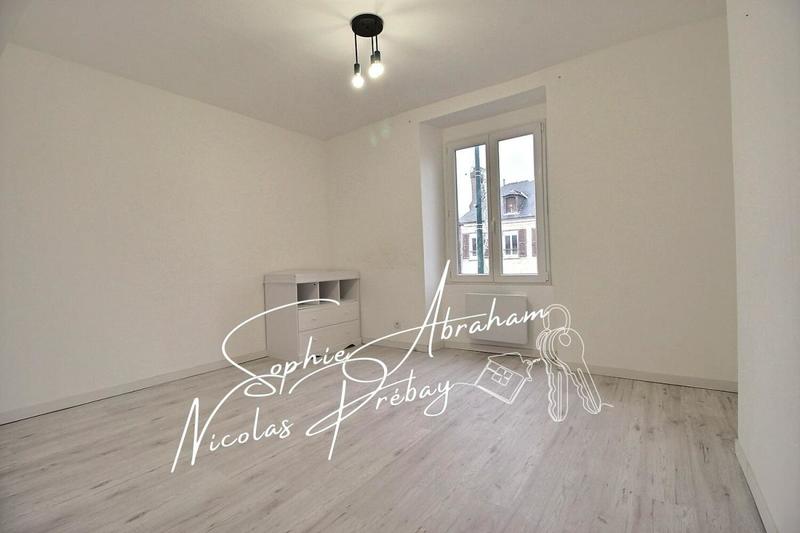 Maison - 93 m² - 5 pièces