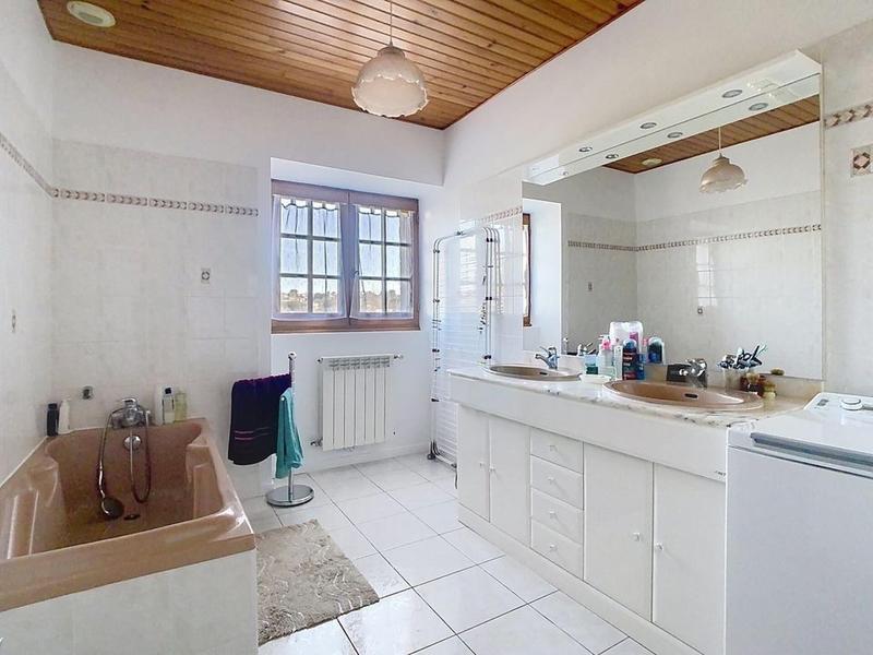 Maison - 147 m² - 5 pièces