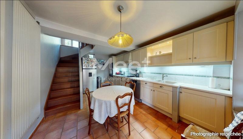 Propriété - 215 m² - 8 pièces