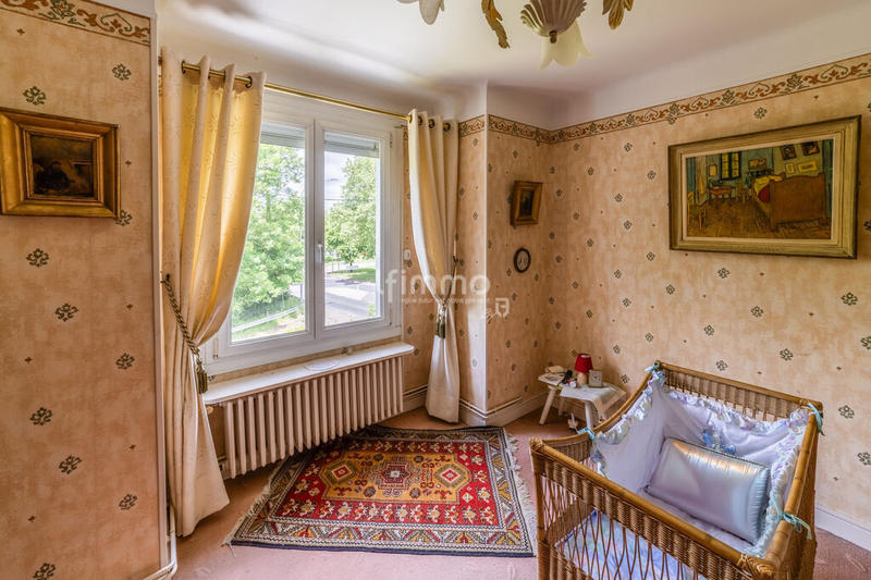 Maison - 151 m² - 6 pièces