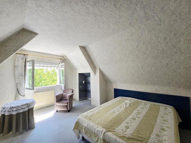 Maison - 170 m² - 7 pièces