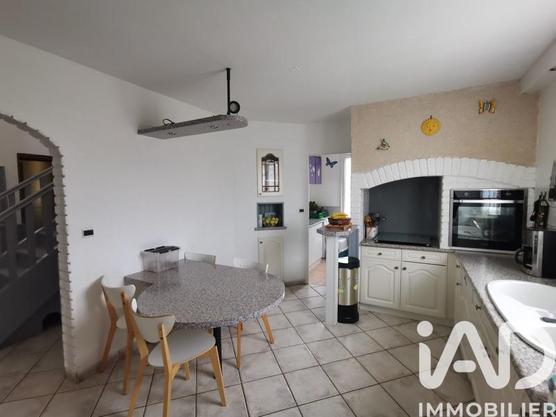 Maison - 137 m² - 7 pièces