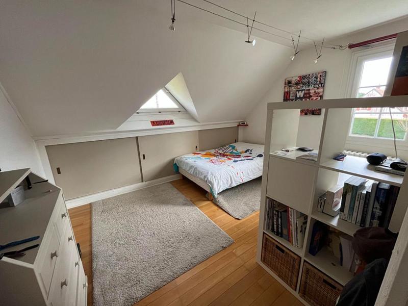 Maison - 198 m² - 8 pièces