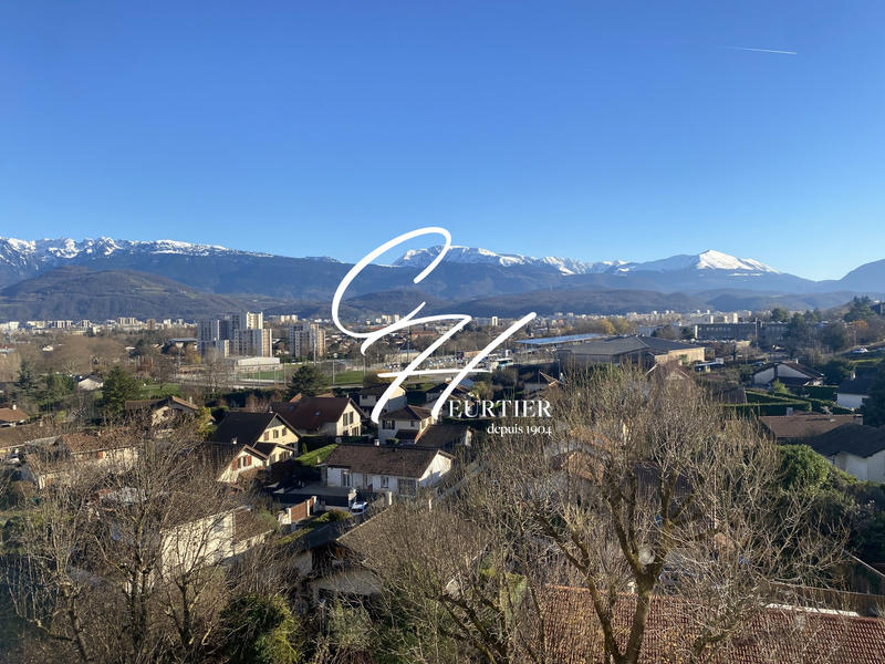 Appartement - 79 m² - 3 pièces