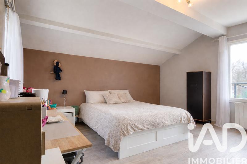 Maison - 151 m² - 7 pièces