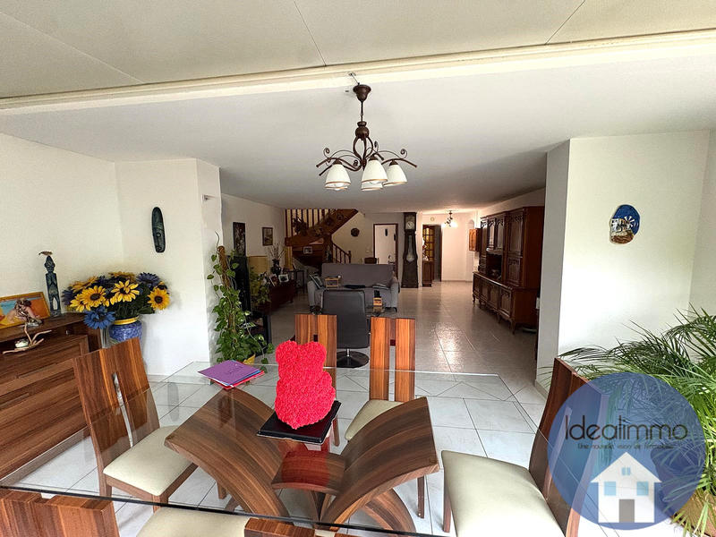 Maison - 120 m² - 5 pièces