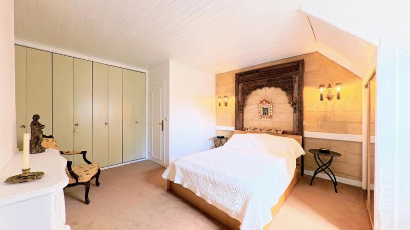 Maison - 170 m² - 7 pièces