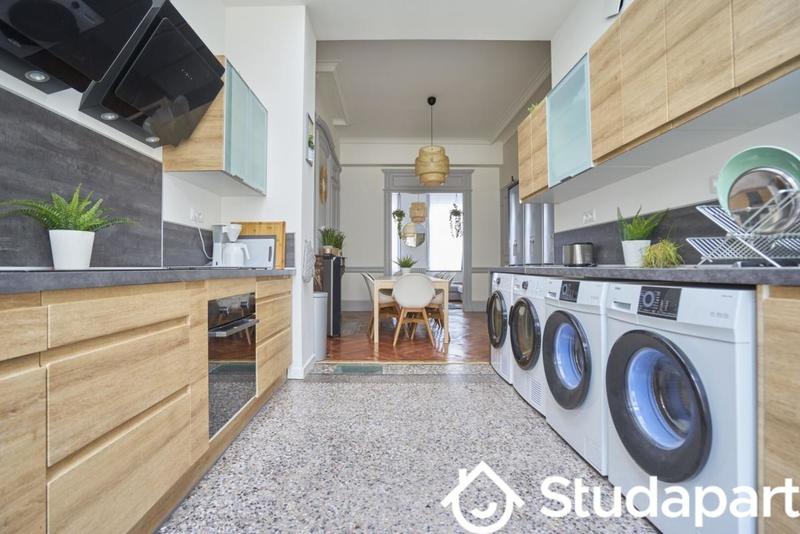 Chambre - 13 m² - 1 pièce